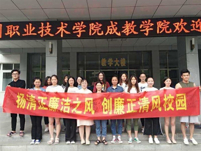 FFCD609D@B327BD29.3F0F2359_recompress.jpg FFCD609D@B327BD29.3F0F2359_recompress.jpg