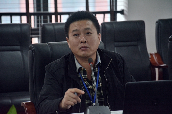 马德龙_副本.jpg 马德龙_副本.jpg