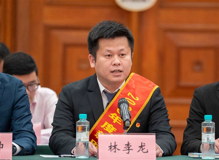 温州市各界青年代表座谈会4.jpg 温州市各界青年代表座谈会4.jpg