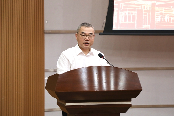 徐利群.jpg 徐利群.jpg